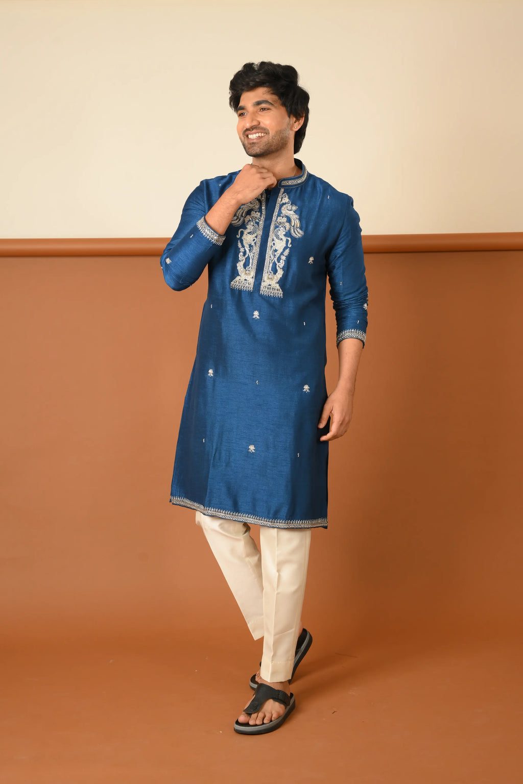 LION PILLAR KURTA SET