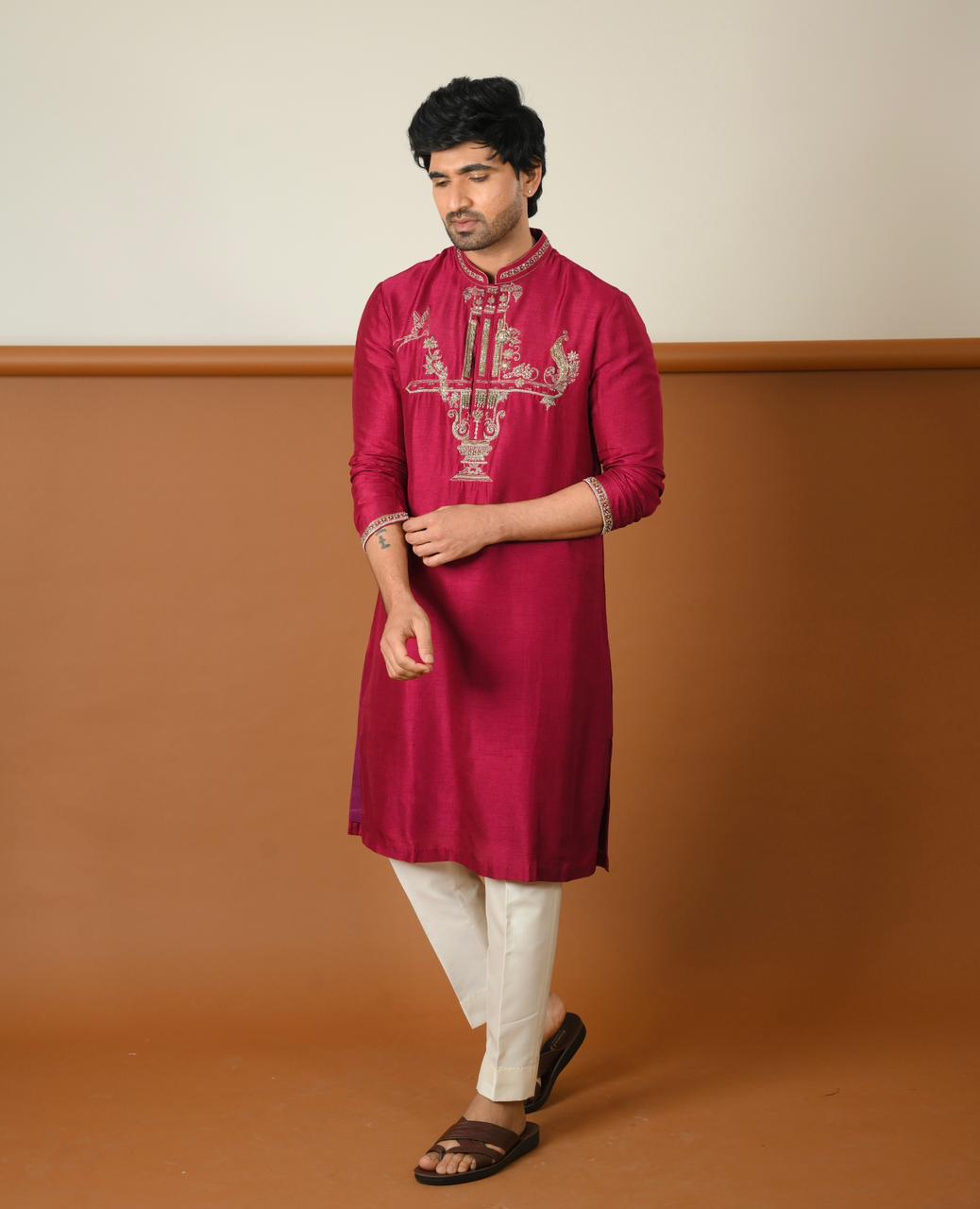 TEMPLE PILLAR KURTA SET