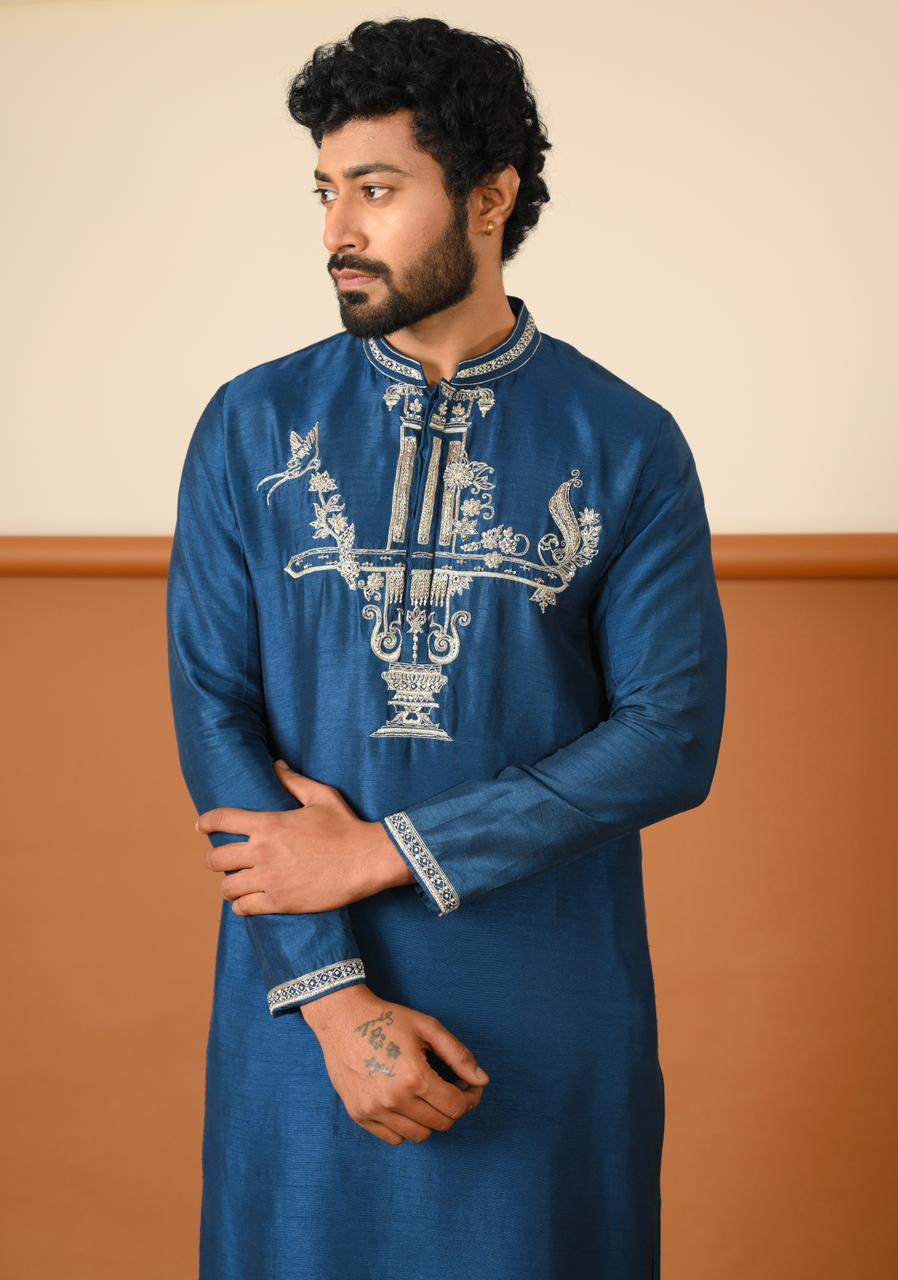 TEMPLE PILLAR KURTA SET