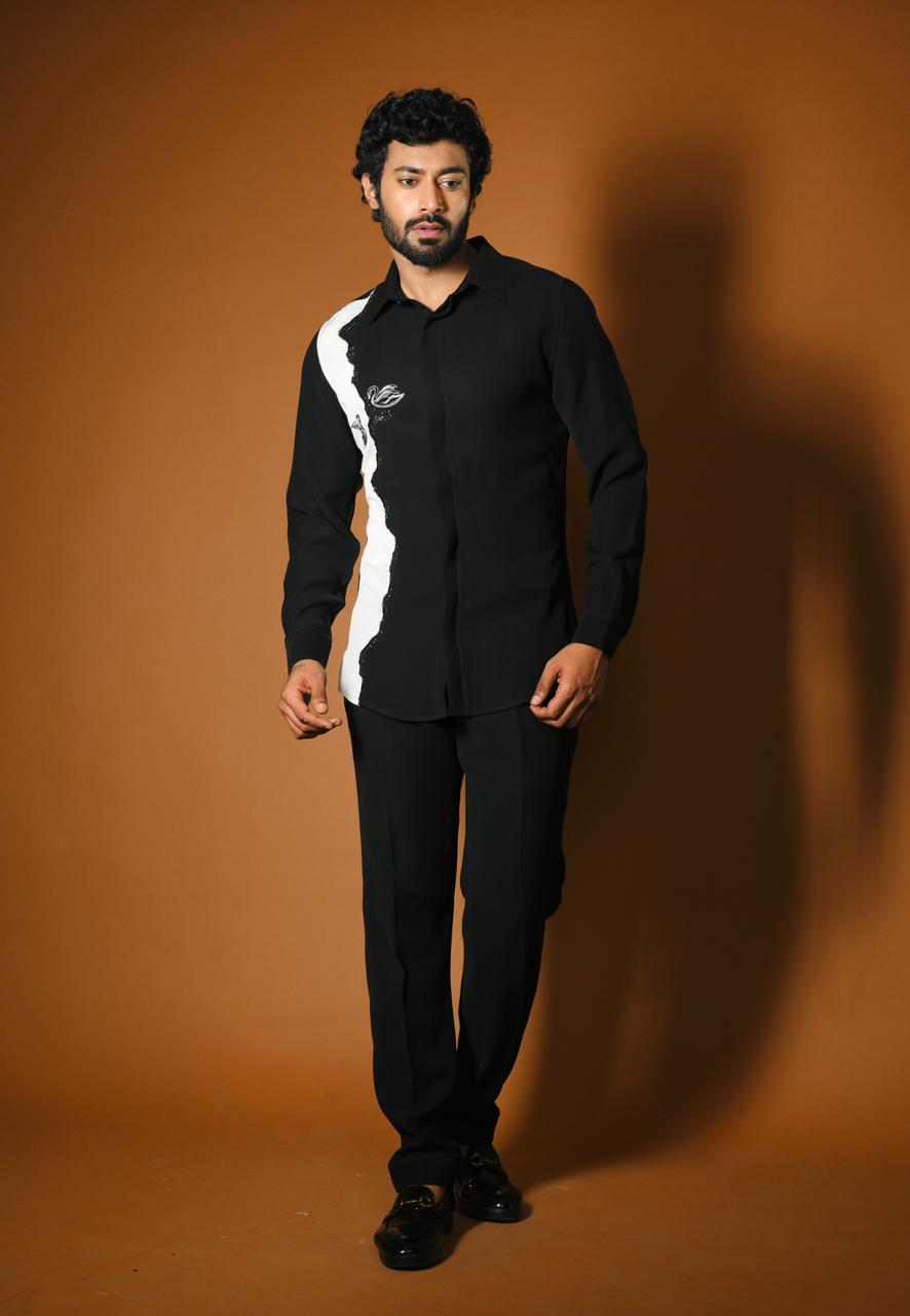 SWAN WHITE & BLACK SHIRT